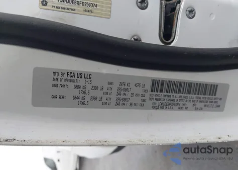 2015 Jeep Compass Latitude z USA, uszkodzony, nr VIN 1C4NJDEBXFD259374